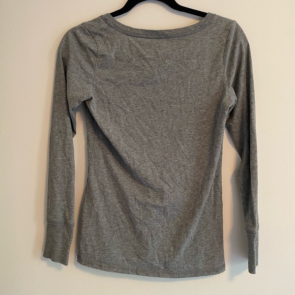 Mossimo Cotton Long Sleeve V-Neck - Picture 2 of 4